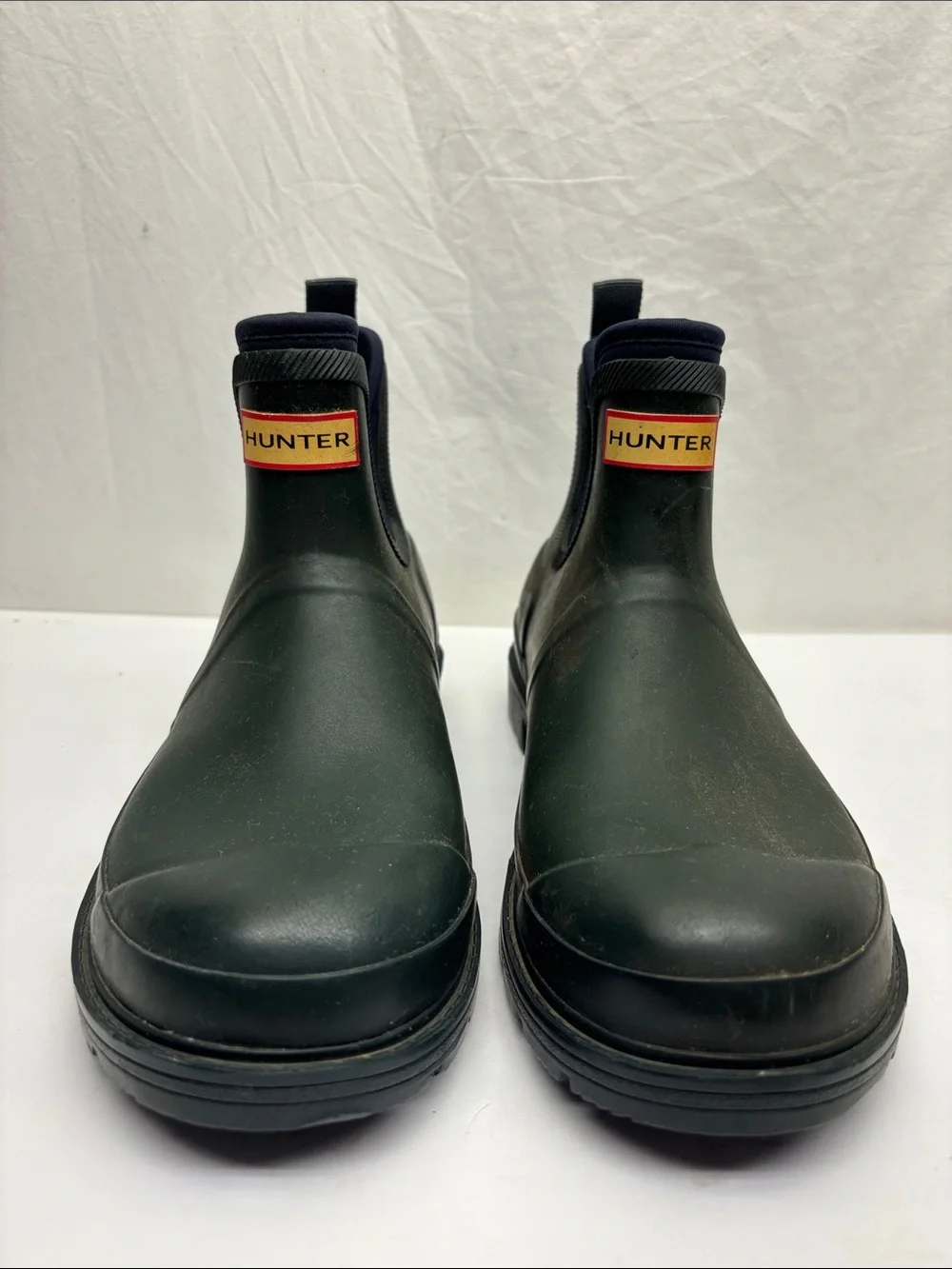 Hunter Men’s Dark Green Chelsea Rain Boots, SZ 8, 1(BA)